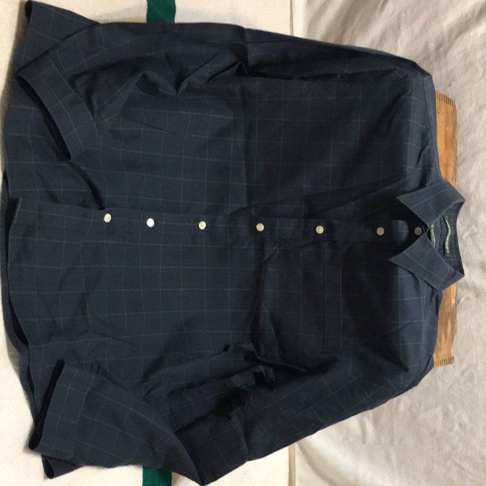 Eddie Bauer Mens long sleeve shirt